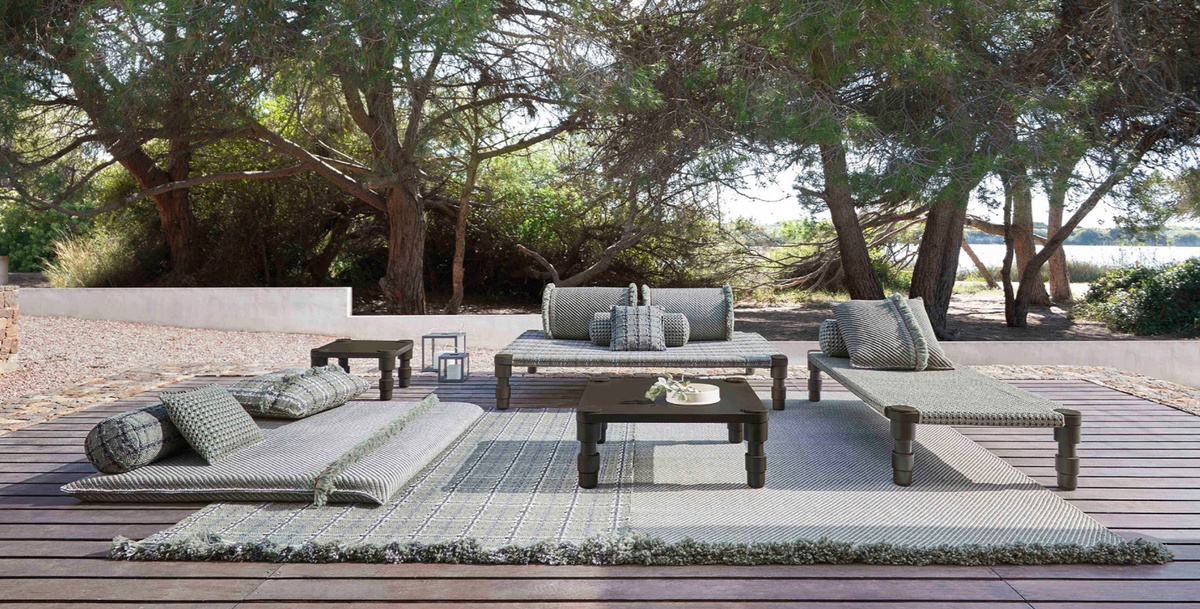 Luxury Outdoor Rugs
