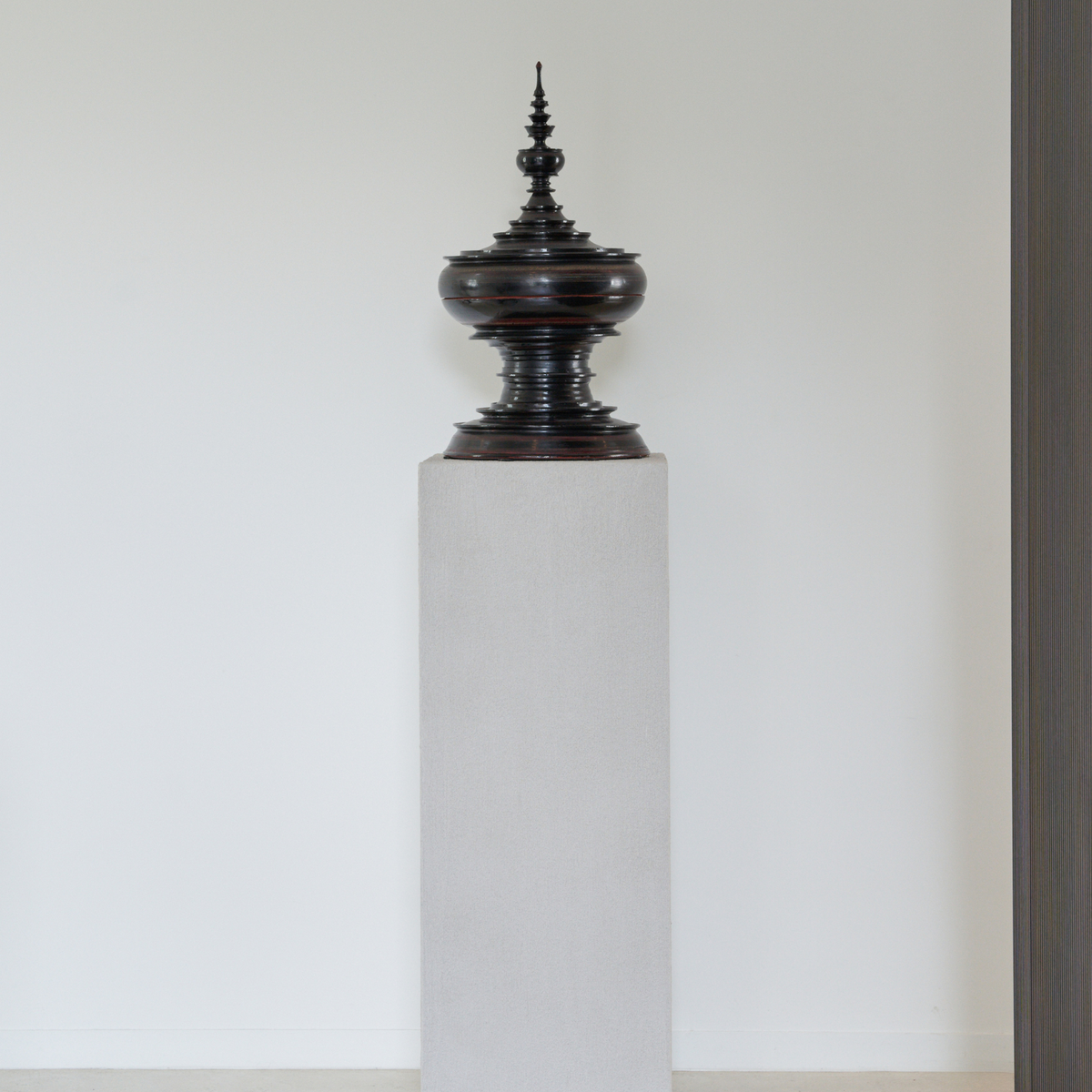 Atelier ROA Ridge Collection