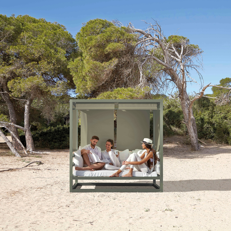 Tres Al Fresco