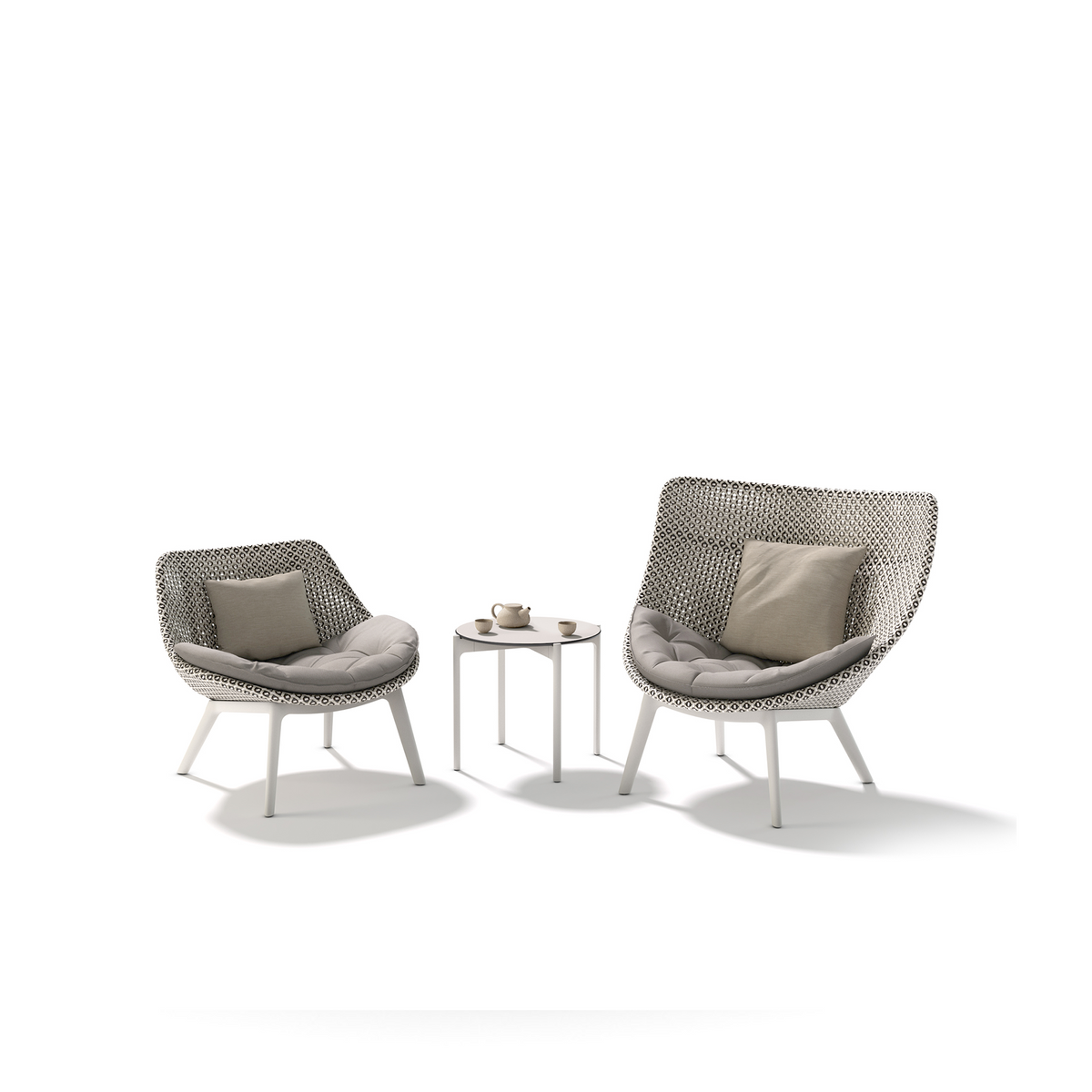 Mbrace Alu Club Chair