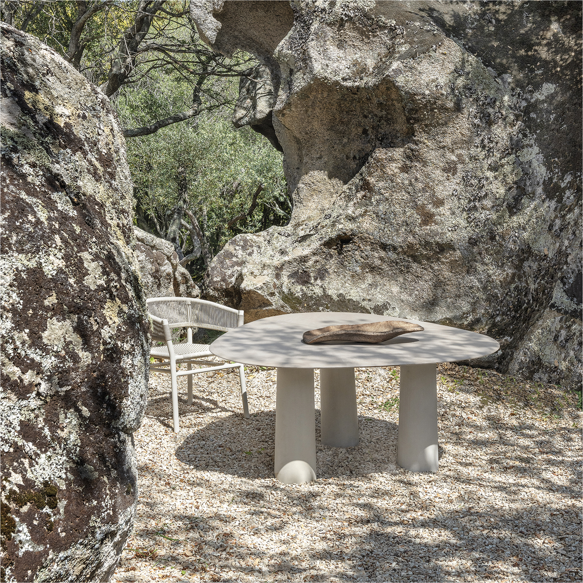 Bold Triangular Dining Table 150 x 150 x 74 cm