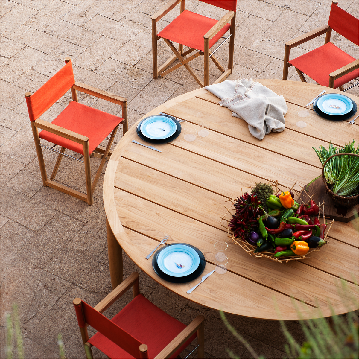 Roda Levante Dining Table 221 dia x 75 cm, view 2