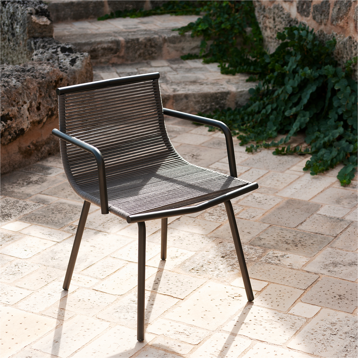 Roda Laze Dining Armchair, view 2