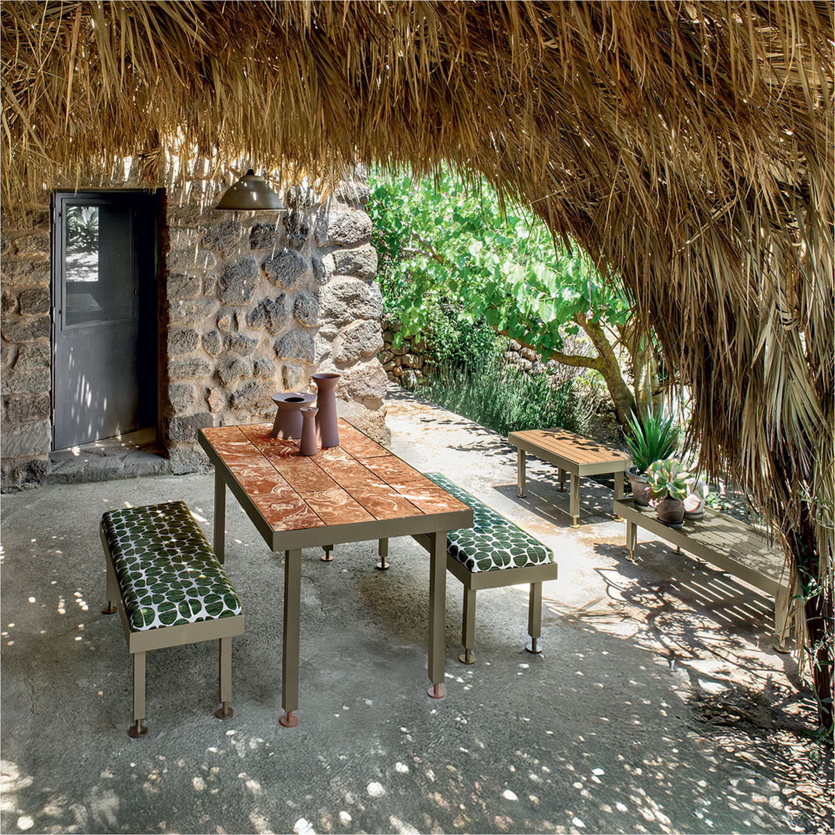Seeds Side Table 123 x 43 x 40 cm
