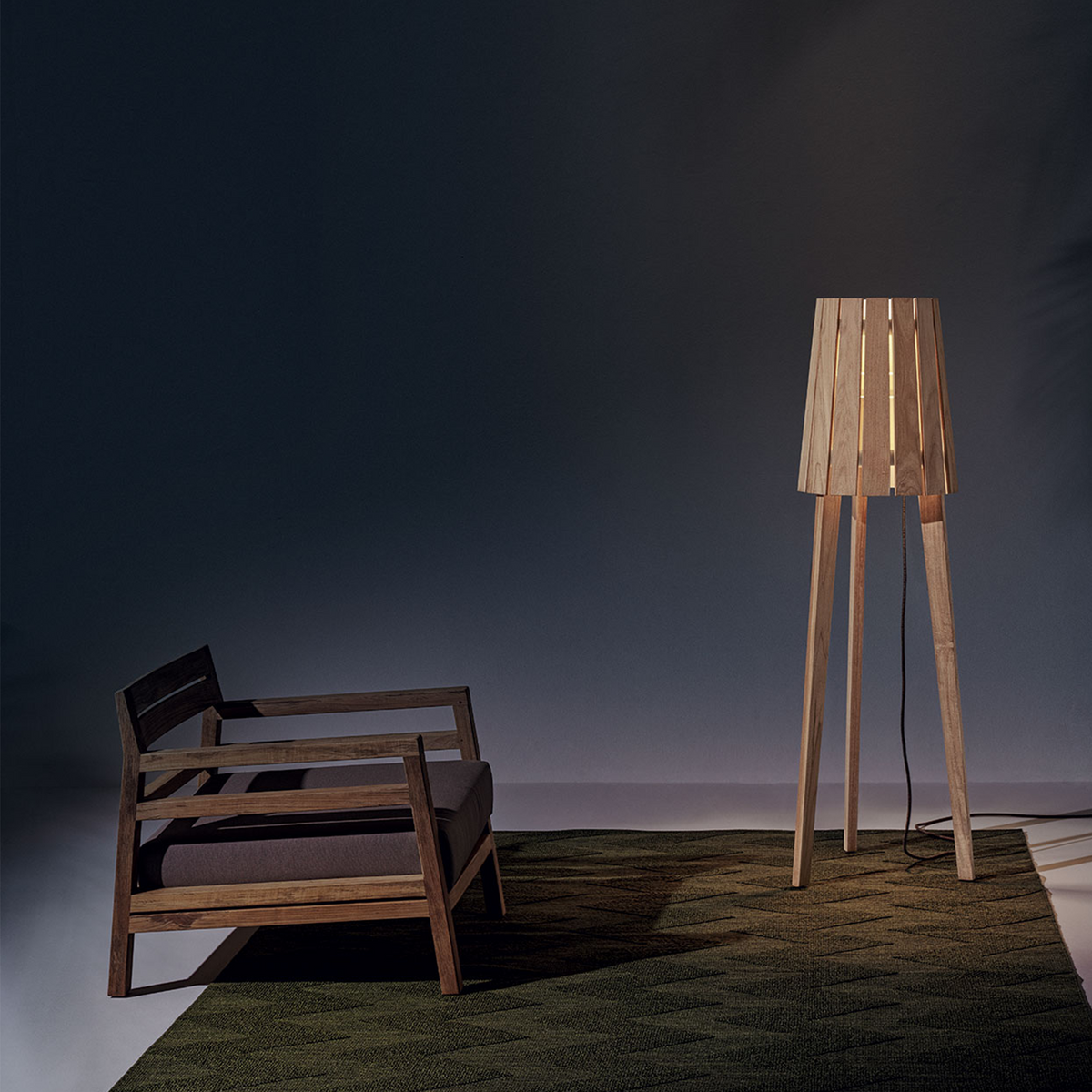 Woody Floor Lamp