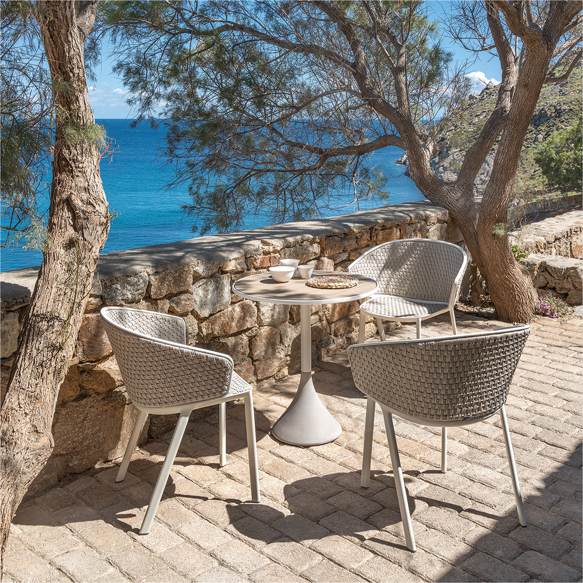 Concreto Dining Table 60 x 60 x 74 cm
