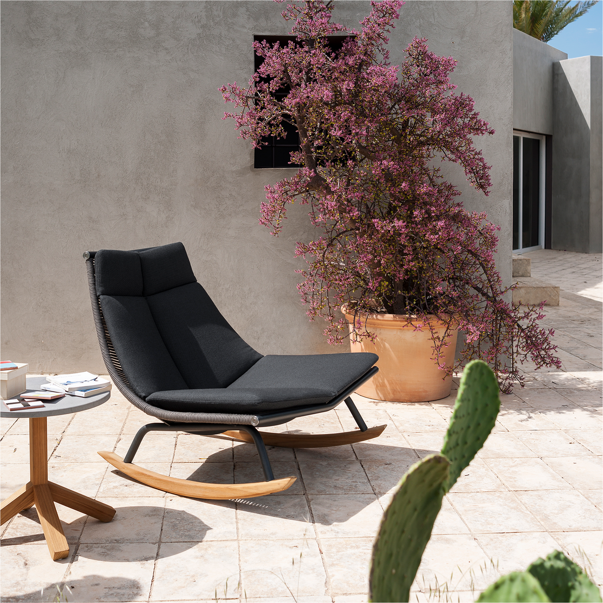 Roda Laze Rocking Chair, view 4