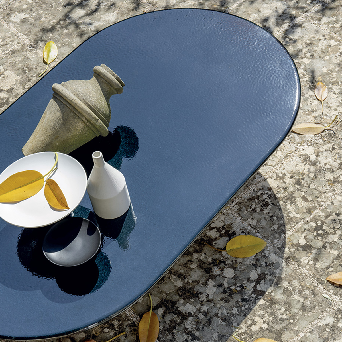 Patio Coffee Table 134 x 80 x 33 cm
