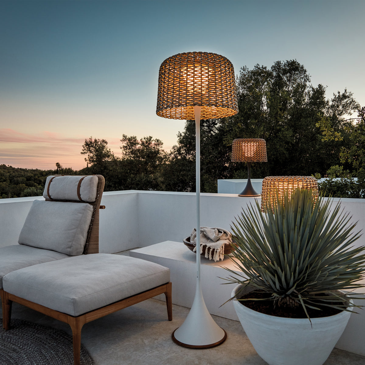 Ambient Mesh Small Lantern