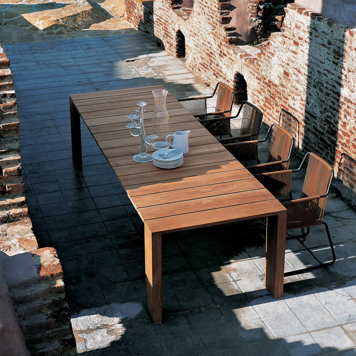 Pier Dining Table 246 x 100 x 75 cm