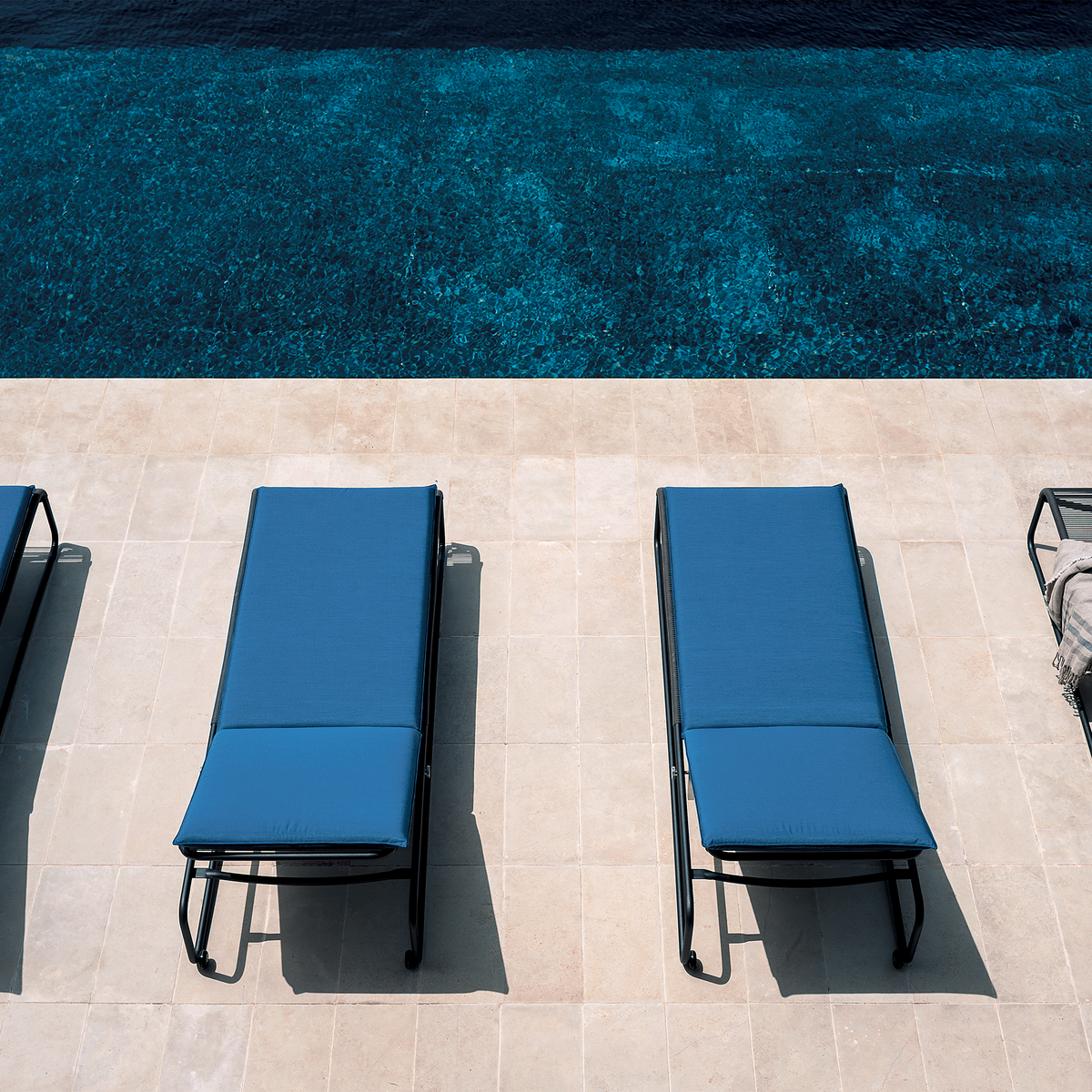 Roda Harp Sunlounger, view 3