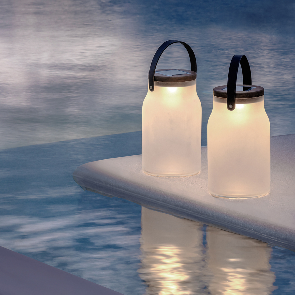 Milk Portable Solar Lamp