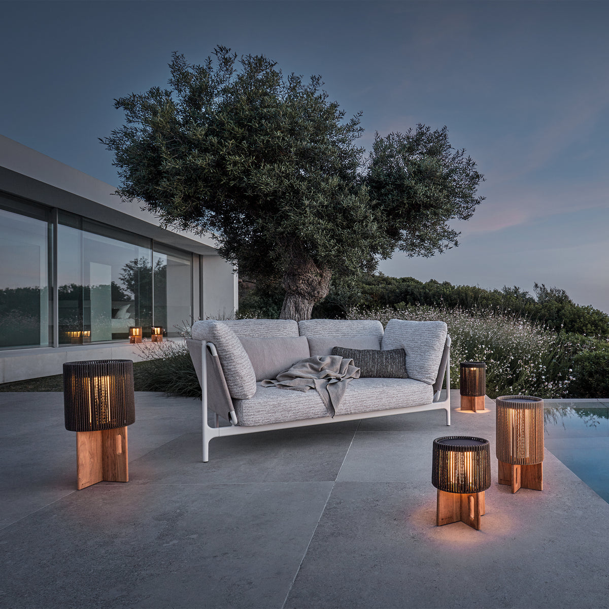 Ambient Compass Large Lantern