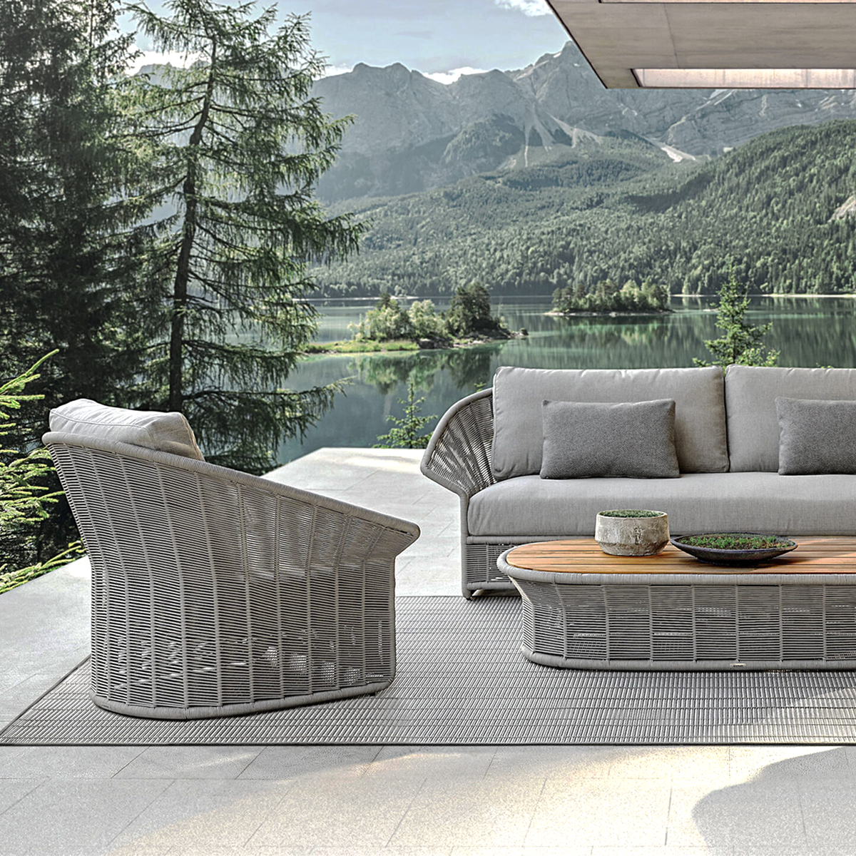 Collare Lounge Chair