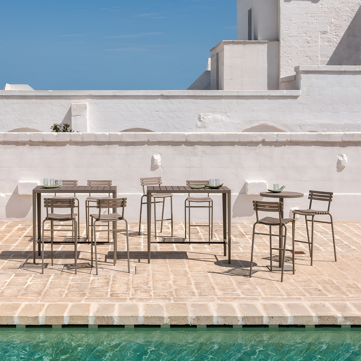 Laren Barstool