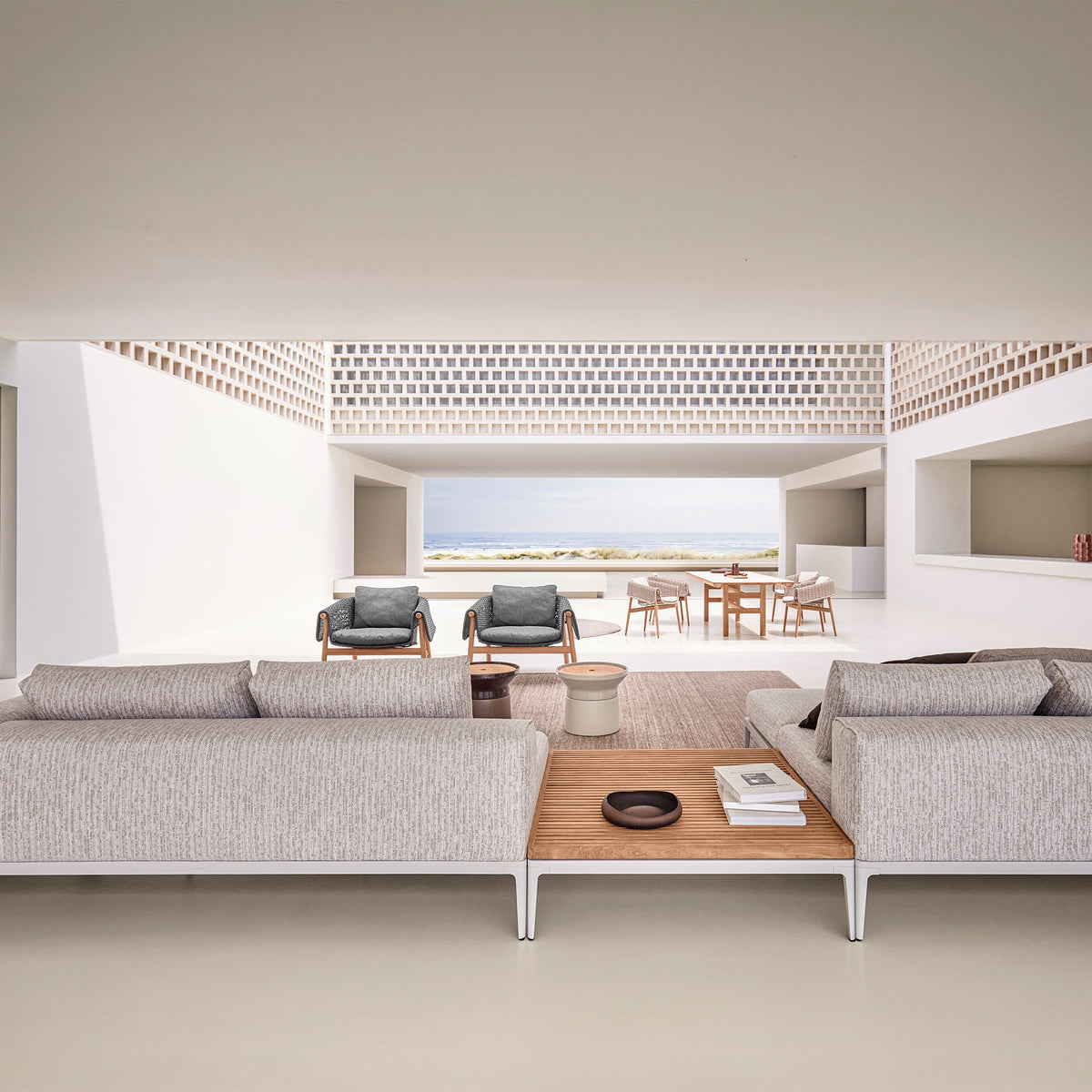 Wrap Lounge Chair