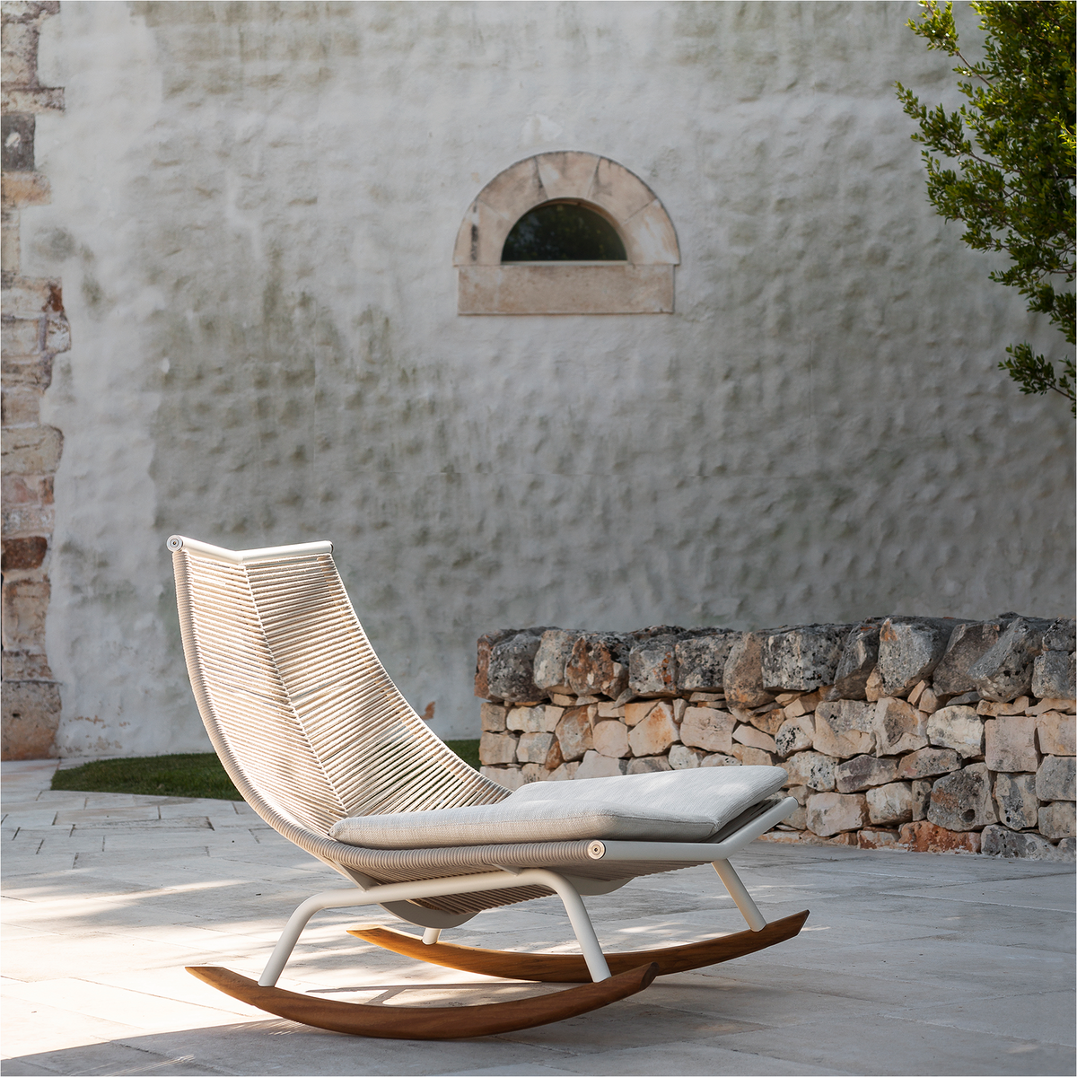 Roda Laze Rocking Chair, view 5