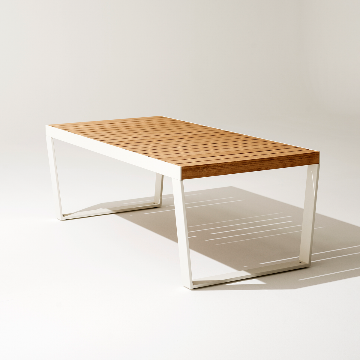 Spinnaker Extendable Dining Table 209-335 x 102 x 74 cm