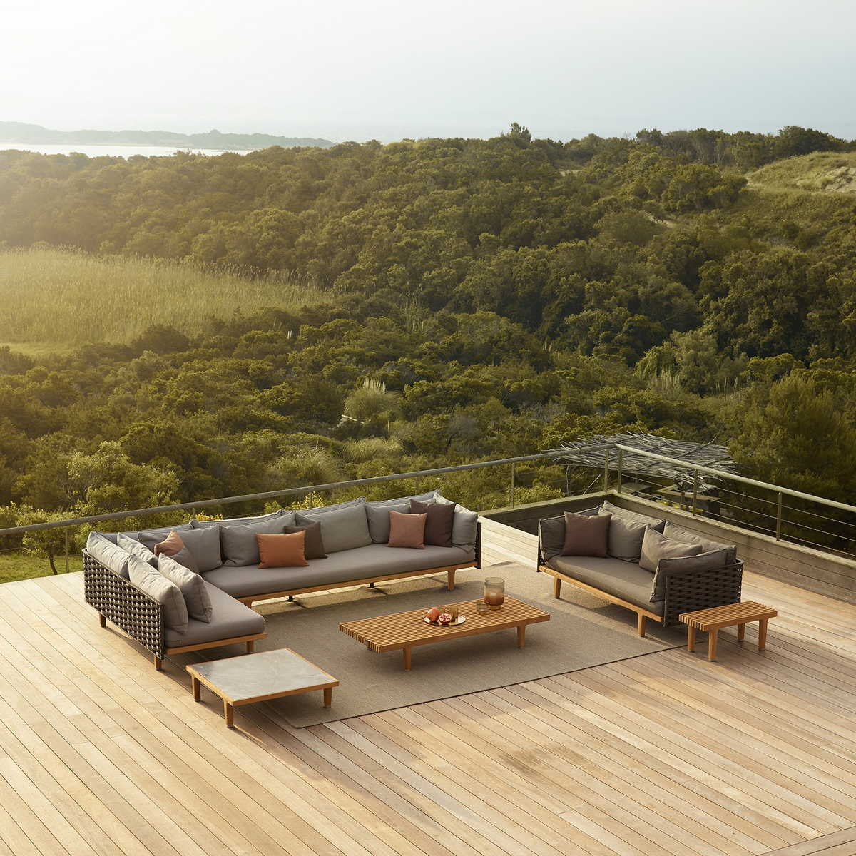 Sealine Coffee Table 162 x 65 x 25 cm