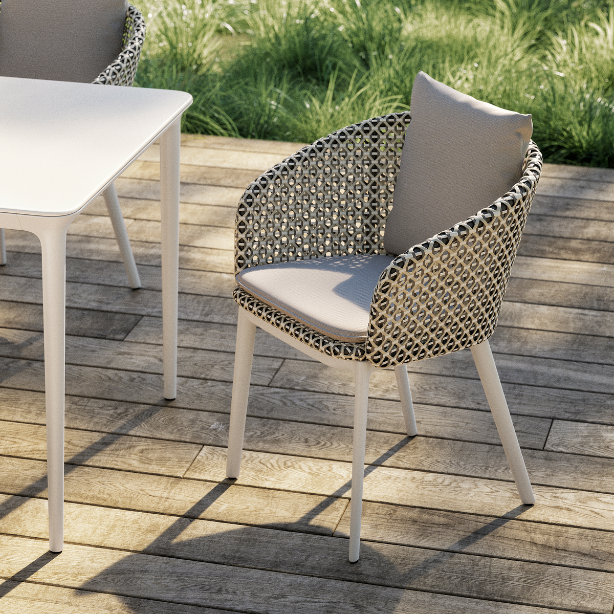 Mbrace Alu Armchair