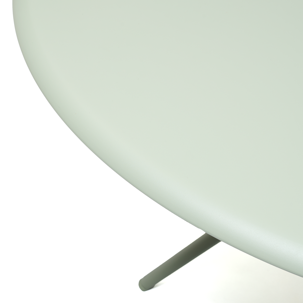 Moai Dining Table 120 dia x 74 cm