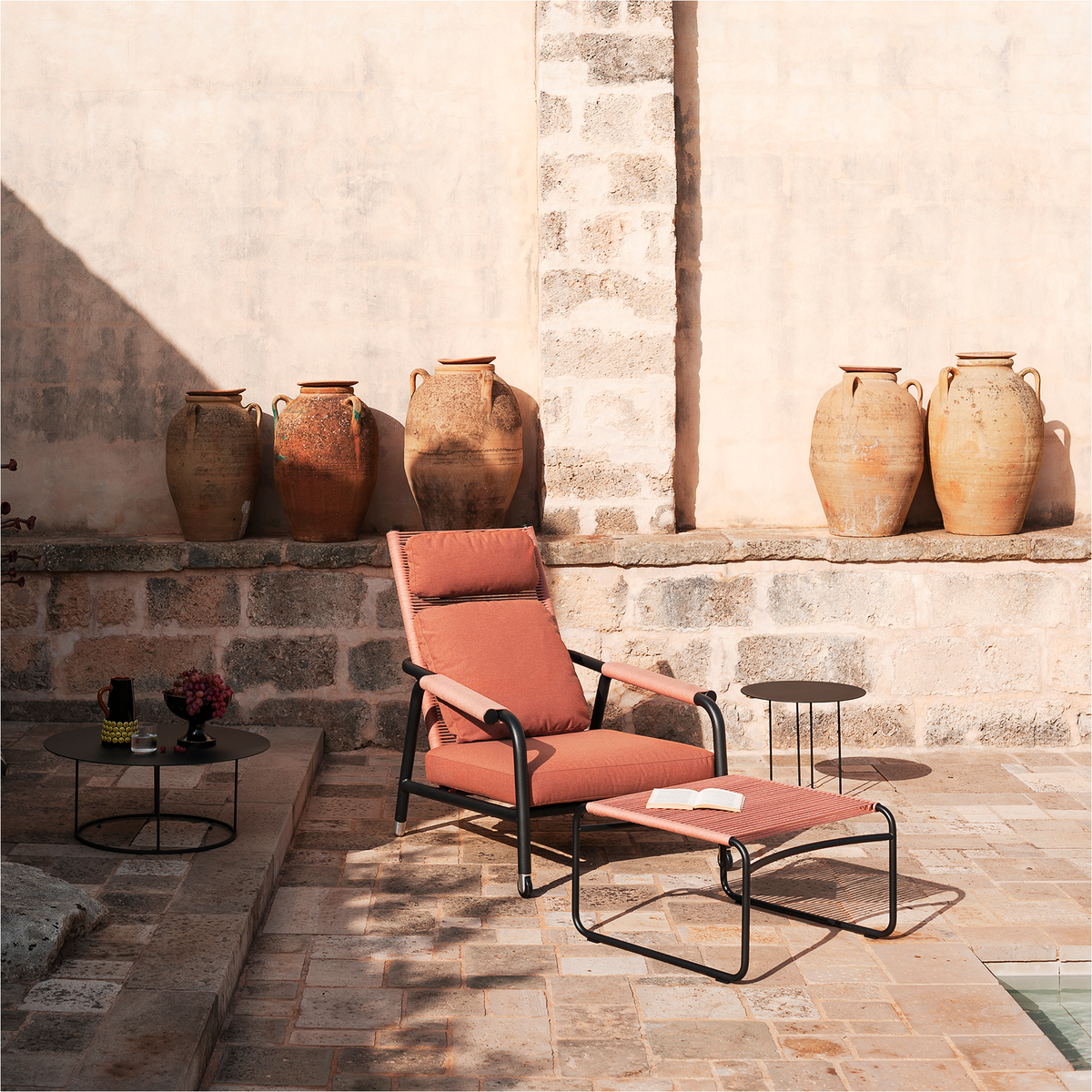 Astra Lounge Chair High Backrest