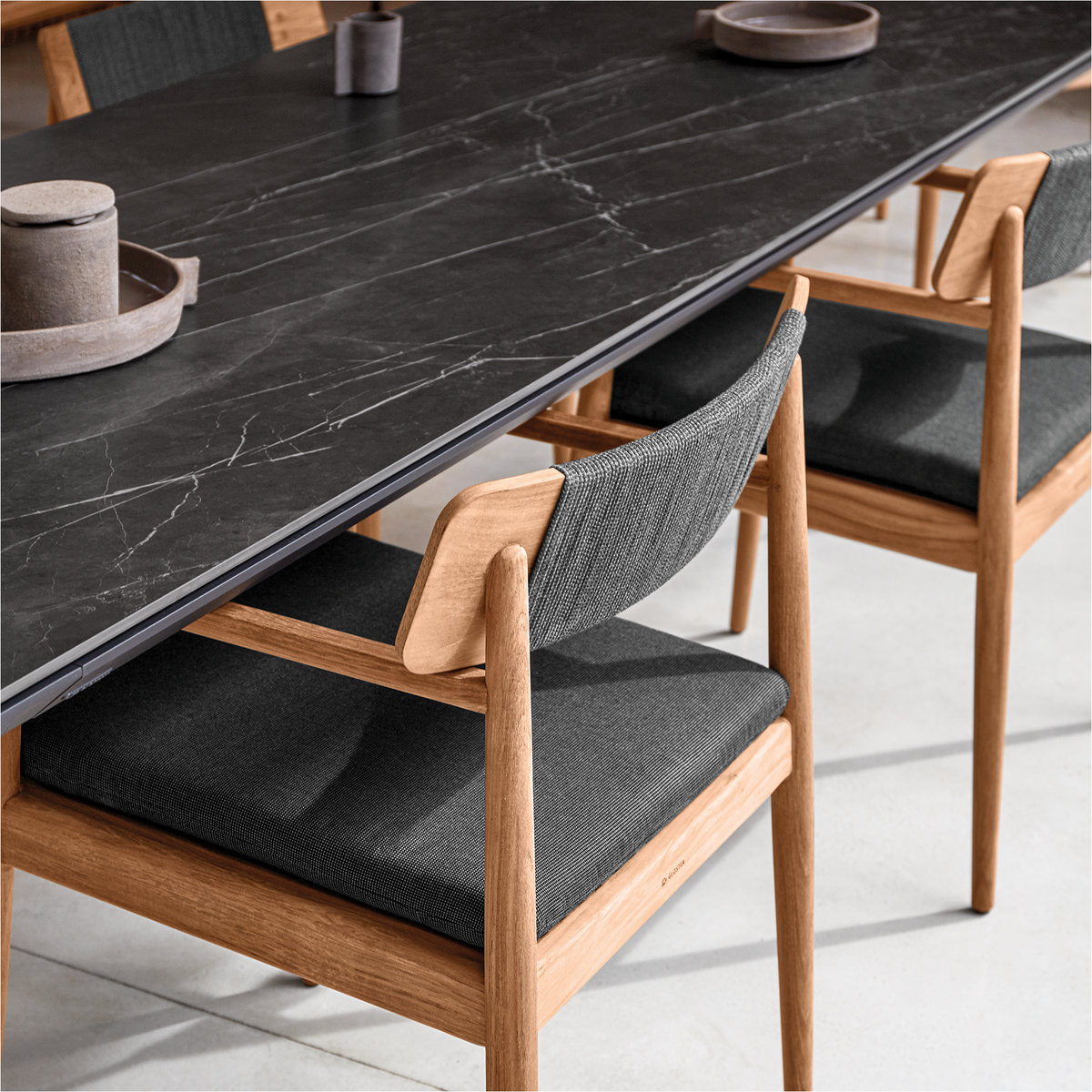 Carver Dining Table Teak 280 x 99.5 x 73 cm