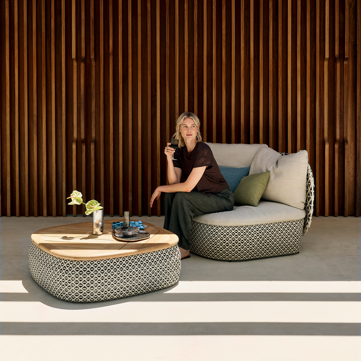 Mdear Coffee table 102.2 x 102.2 x 31.5 cm